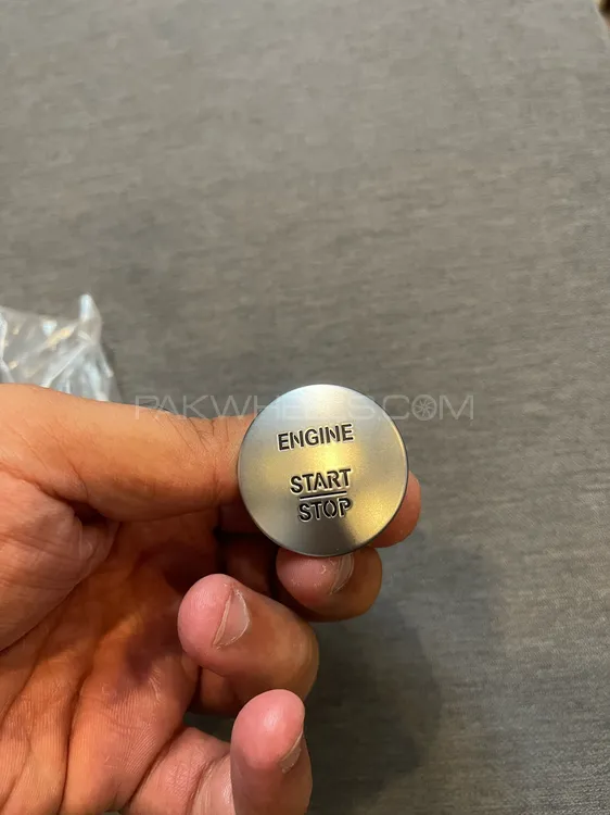 Mercedes Push Start Button Image-1