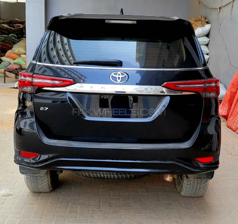 Toyota Fortuner 2018 for Sale in Karachi Image-1