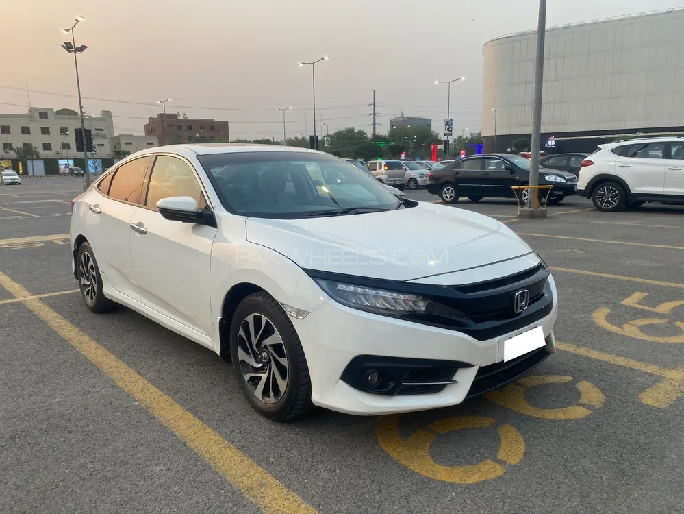 Honda Civic 2016 for Sale in Faisalabad Image-1