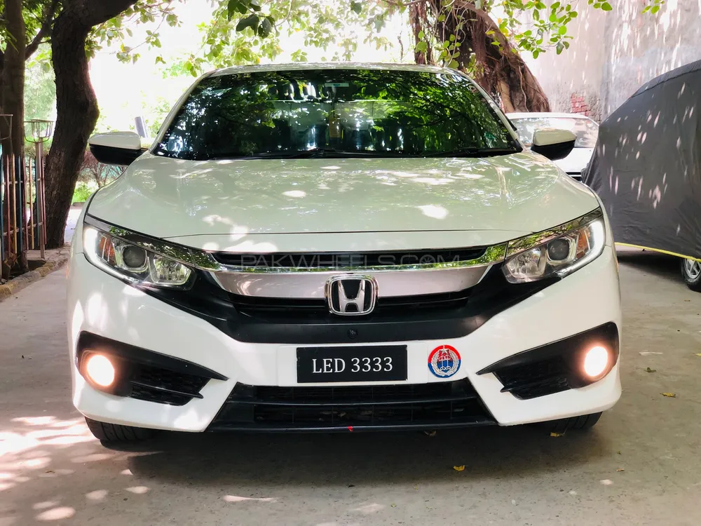 Honda Civic 2018 for Sale in Lahore Image-1