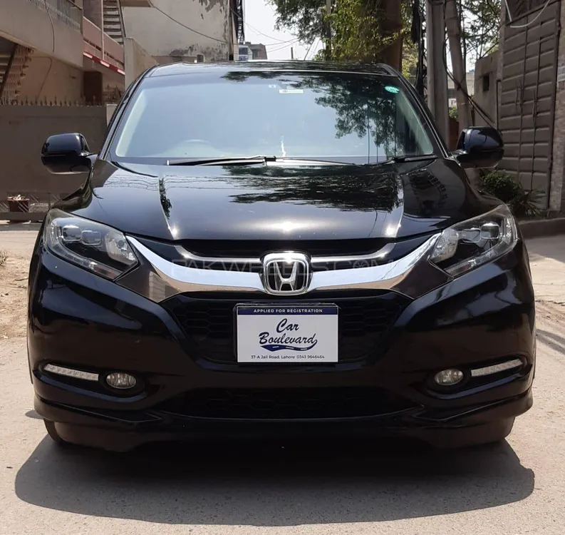 Honda Vezel 2014 for Sale in Sahiwal Image-1