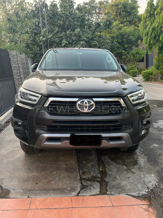 Toyota Hilux 2021 for Sale in Multan Image-1