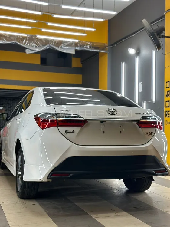 Toyota Corolla 2021 for Sale in Karachi Image-1