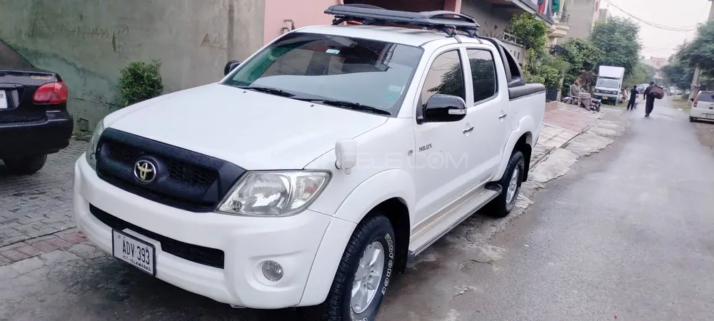 Toyota Hilux 2008 for Sale in Lahore Image-1