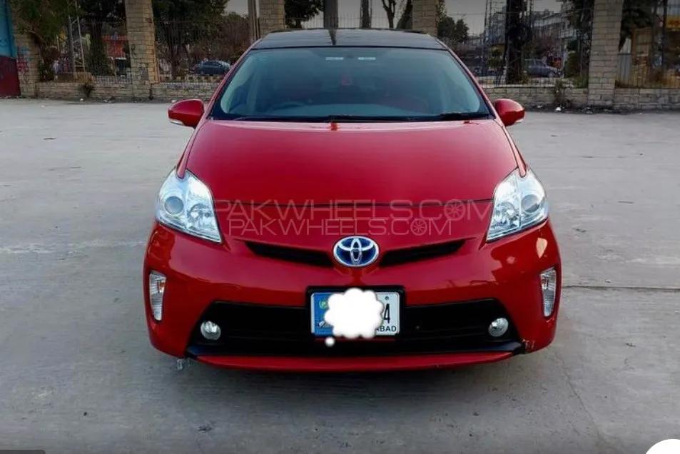 Toyota Prius 2013 for Sale in Peshawar Image-1