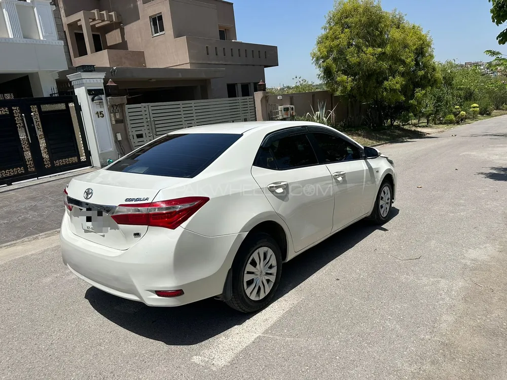 Toyota Corolla 2015 for Sale in Rawalpindi Image-1