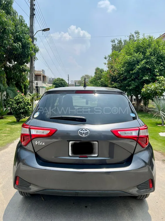 Toyota Vitz 2018 for Sale in Lahore Image-1
