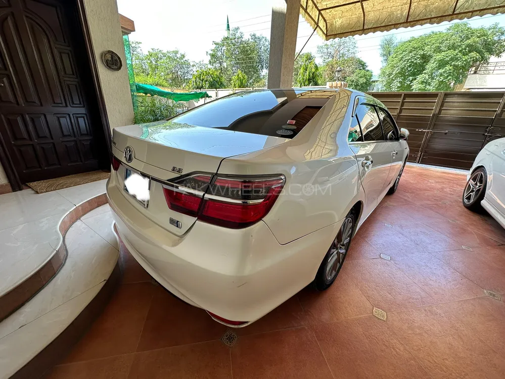 Toyota Camry 2014 for Sale in Islamabad Image-1