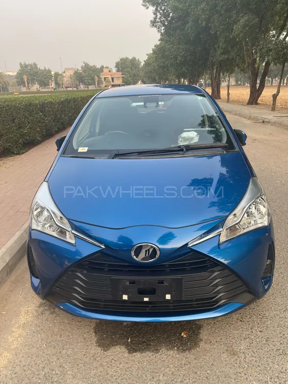 Toyota Vitz 2018 for Sale in Lahore Image-1
