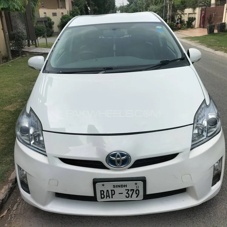 Toyota Prius 2010 for Sale in Lahore Image-1