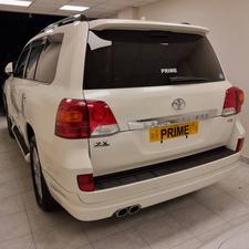 Toyota Land Cruiser ZX
Model 2013
Registered 2017
Pearl White
Black Interior
95,000 Km
100% Original
Single Owner
Spare Remote
Leather Electric Seats
Power Door
Radar
Rear Entertainment

Location: 

Prime Motors
Allama Iqbal Road, 
Block 2, P..E.C.H.S,
Karachi