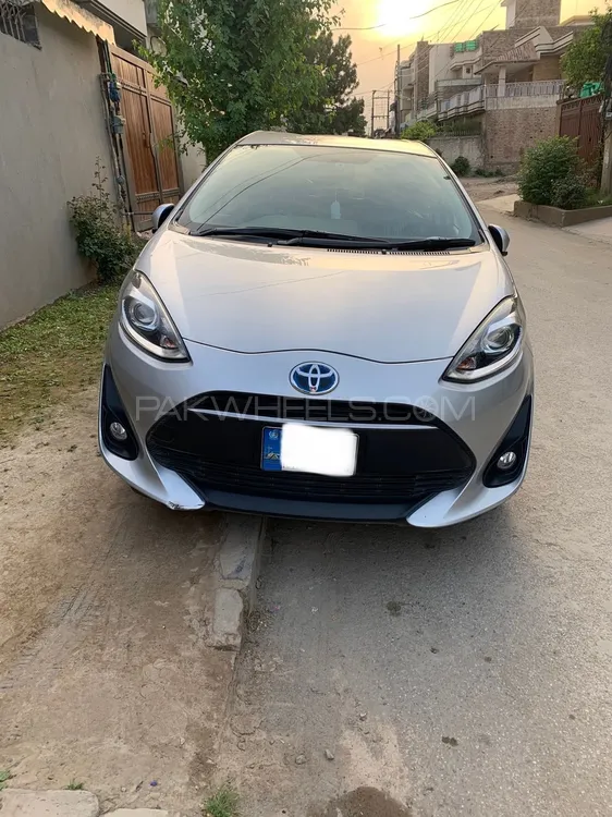 Toyota Aqua 2018 for Sale in Peshawar Image-1