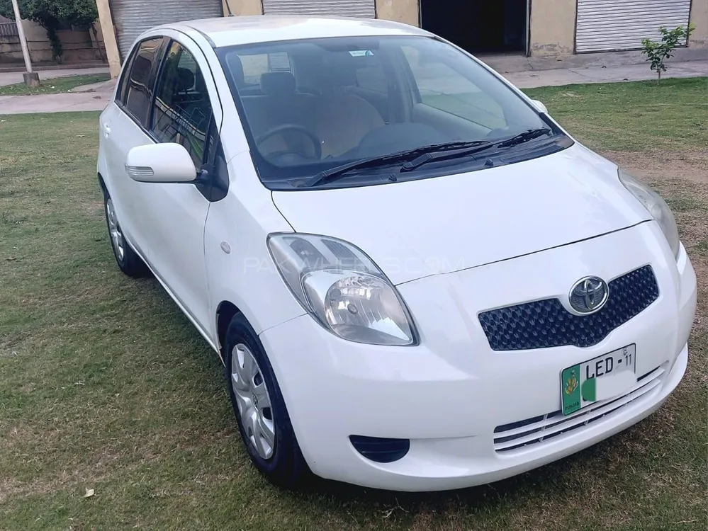 Toyota Vitz 2007 for Sale in Islamabad Image-1