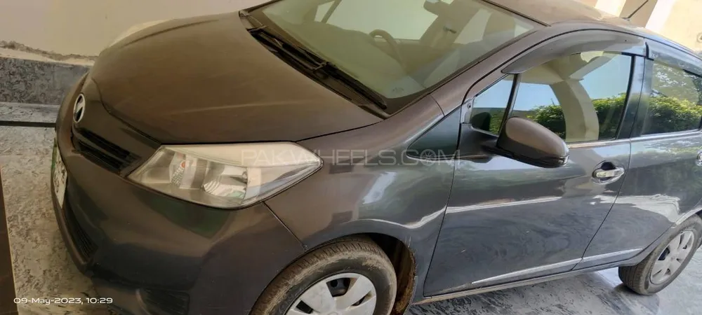 ٹویوٹا ویٹز 2011 for Sale in سیالکوٹ Image-1