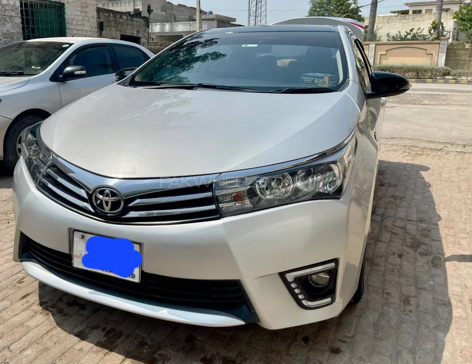 Toyota Corolla 2017 for Sale in Gujrat Image-1