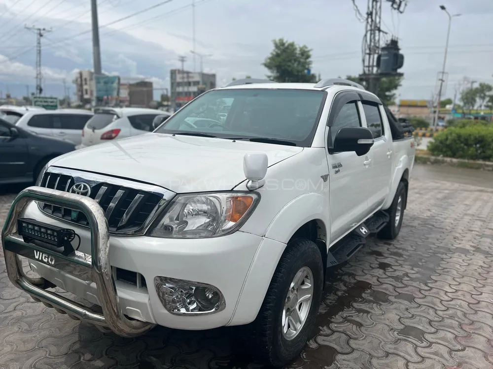 Toyota Hilux 2006 for Sale in Peshawar Image-1