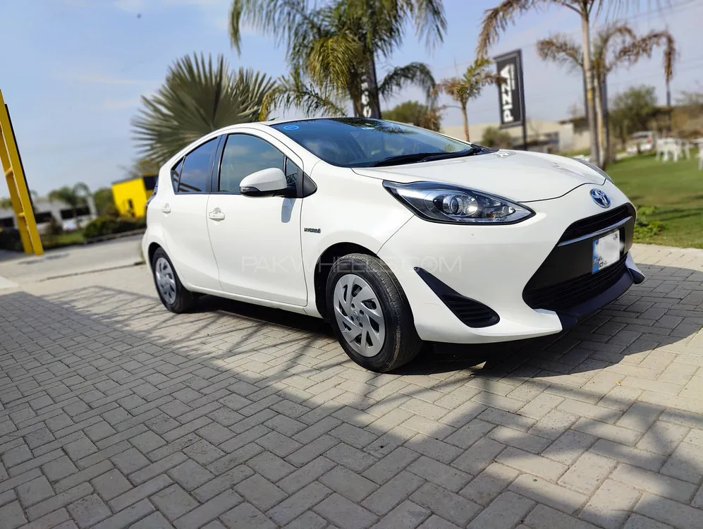 Toyota Aqua 2018 for Sale in Chakwal Image-1