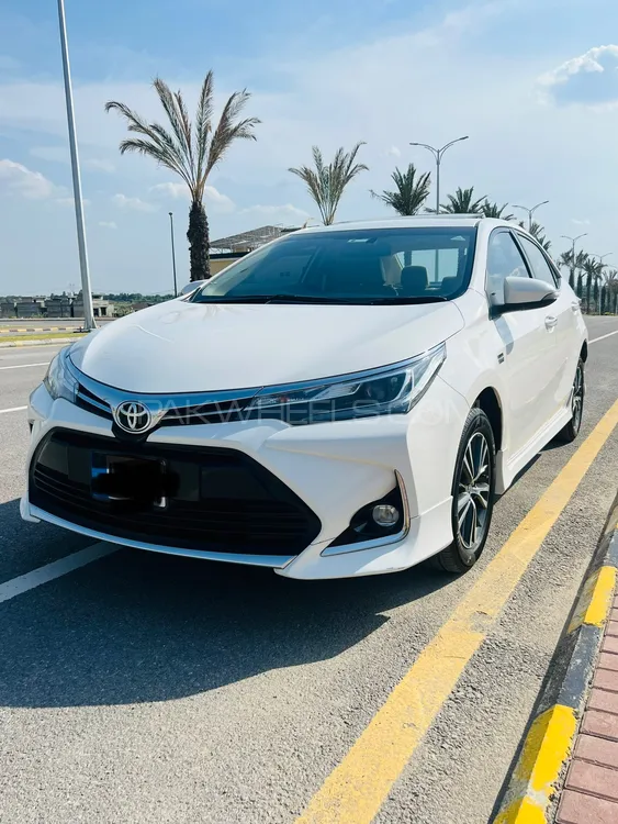 Toyota Corolla 2021 for Sale in Islamabad Image-1