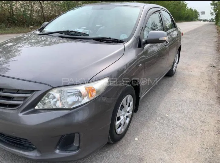 Toyota Corolla 2013 for Sale in Peshawar Image-1