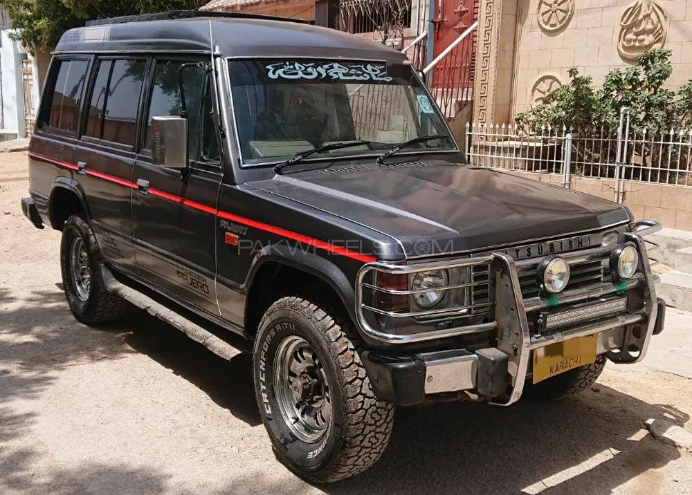 Mitsubishi Pajero 1990 for Sale in Karachi Image-1