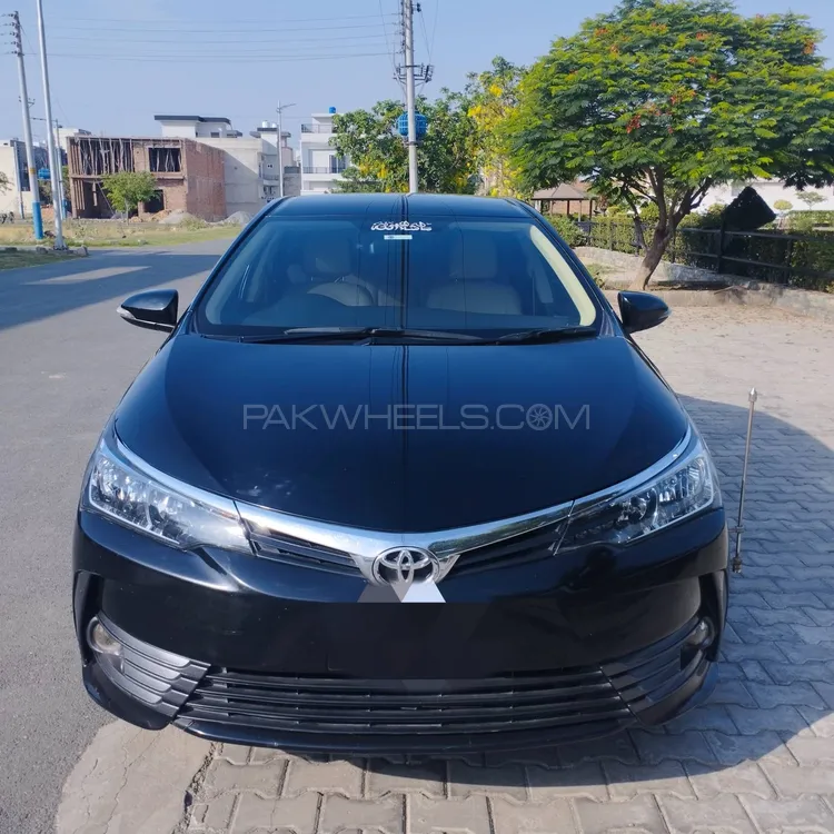 Toyota Corolla 2019 for Sale in Jhang Image-1