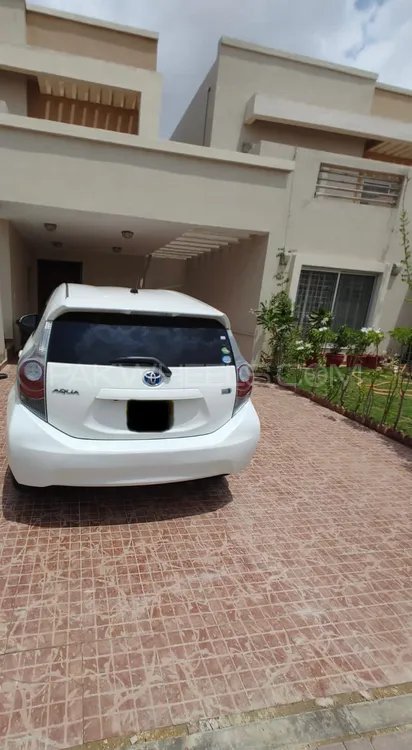 Toyota Aqua 2013 for Sale in Karachi Image-1