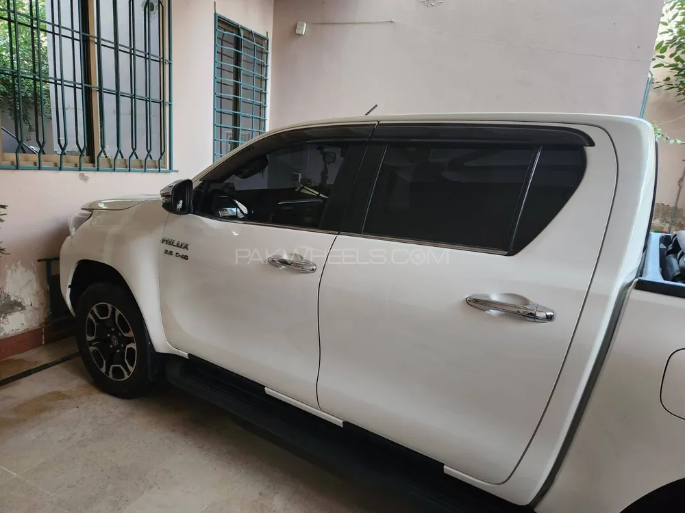 Toyota Hilux 2021 for Sale in Quetta Image-1