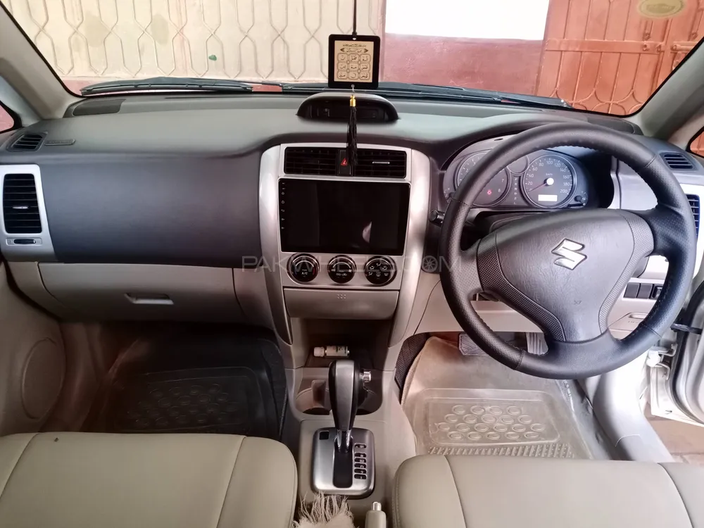 Suzuki Liana 2010 for Sale in Jandanwala Image-1