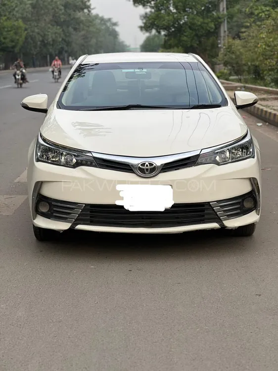 Toyota Corolla 2018 for Sale in Lahore Image-1
