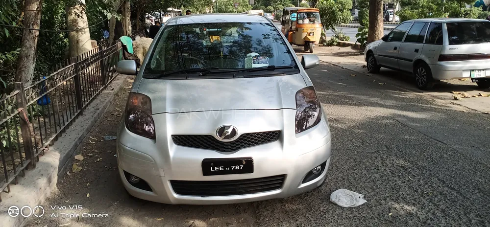 Toyota Vitz 2009 for Sale in Lahore Image-1