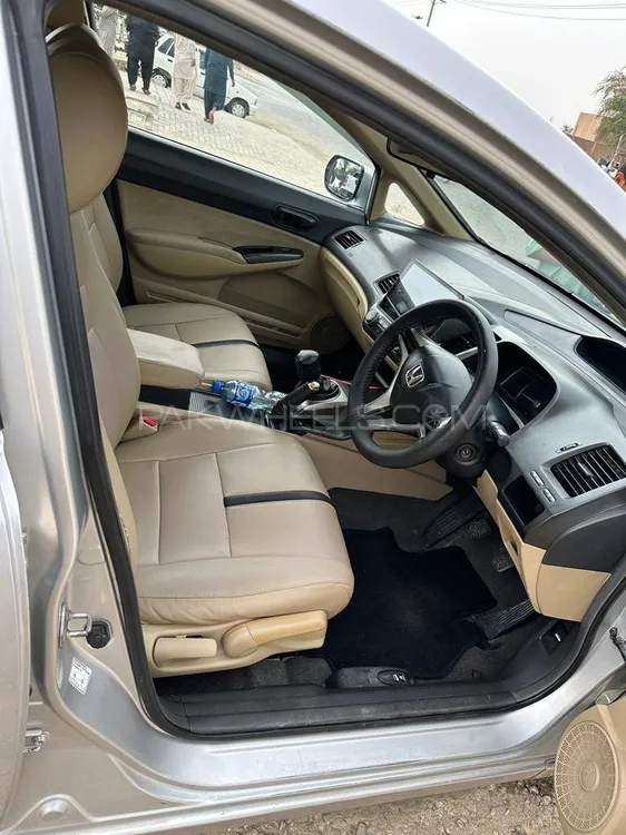 Honda Civic 2009 for Sale in D.G.Khan Image-1