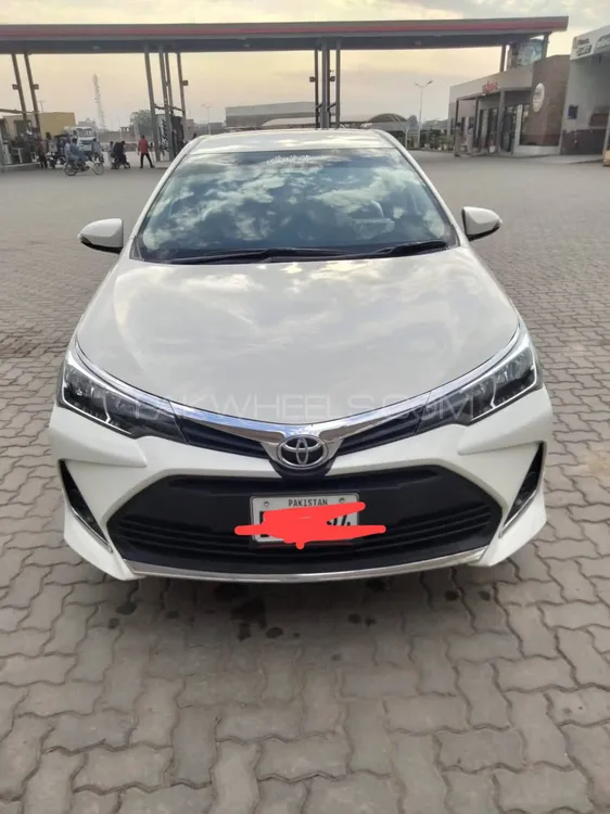 Toyota Corolla 2018 for Sale in Faisalabad Image-1