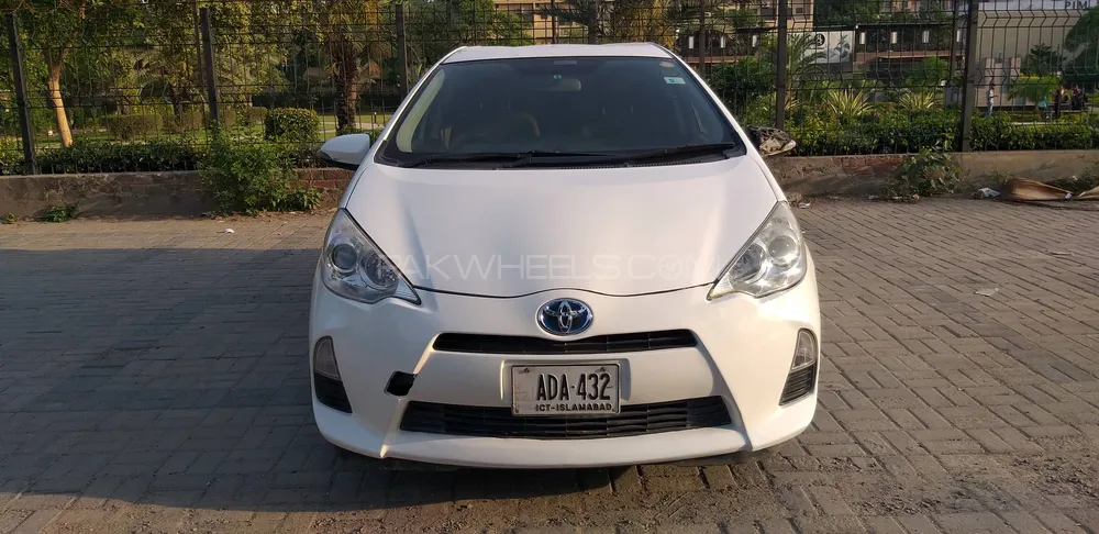 Toyota Aqua 2013 for Sale in Lahore Image-1