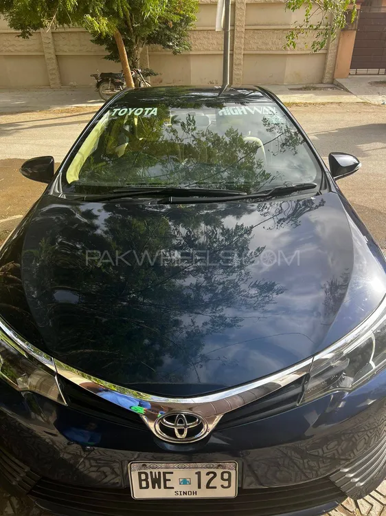 Toyota Corolla 2019 for Sale in Karachi Image-1