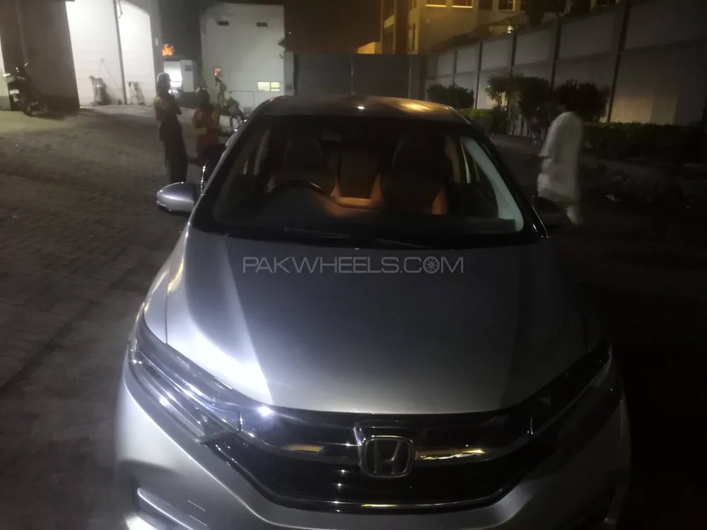 Honda Fit 2016 for Sale in Karachi Image-1