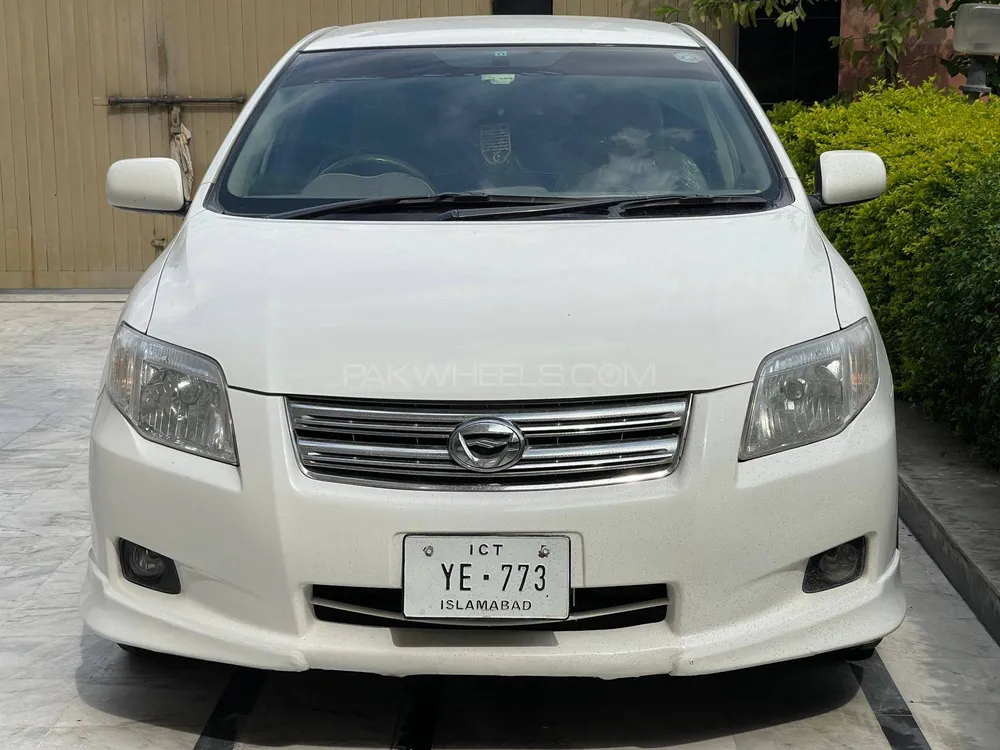 Toyota Corolla Axio 2007 for Sale in Peshawar Image-1