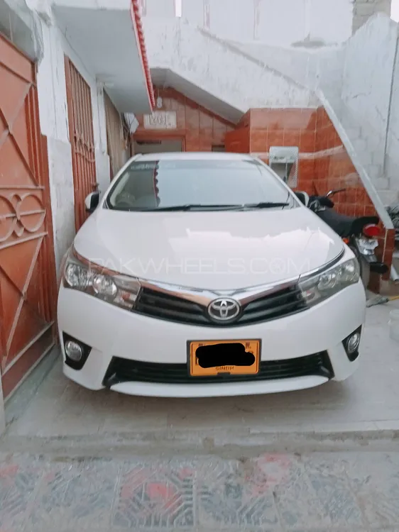 Toyota Corolla 2015 for Sale in Karachi Image-1