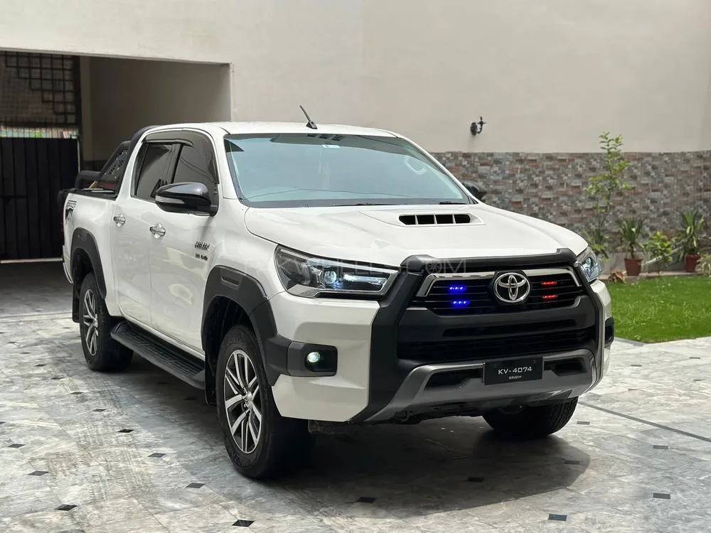 ٹویوٹا ہائیلکس 2017 for Sale in فیصل آباد Image-1