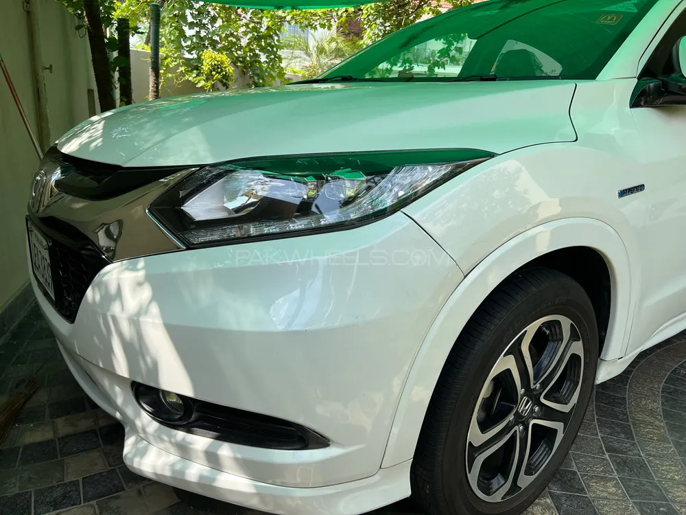 Honda Vezel 2016 for Sale in Lahore Image-1
