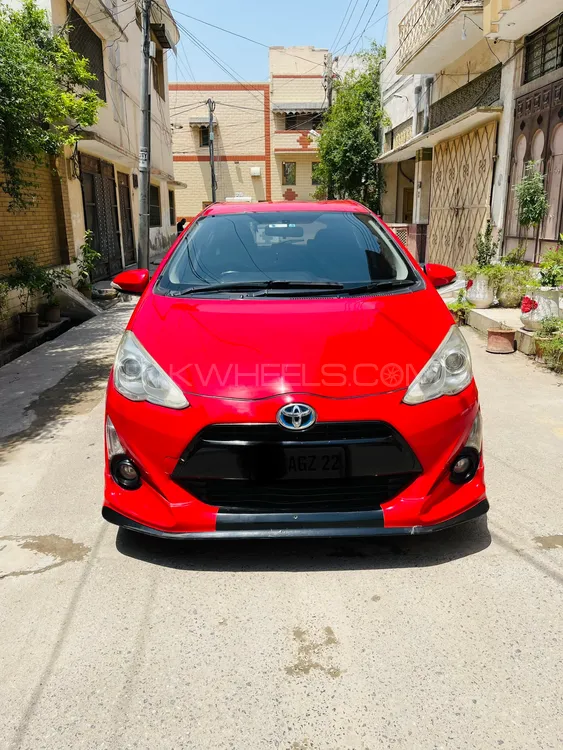 Toyota Aqua 2015 for Sale in Peshawar Image-1