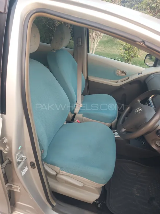 Toyota Vitz 2009 for Sale in Multan Image-1