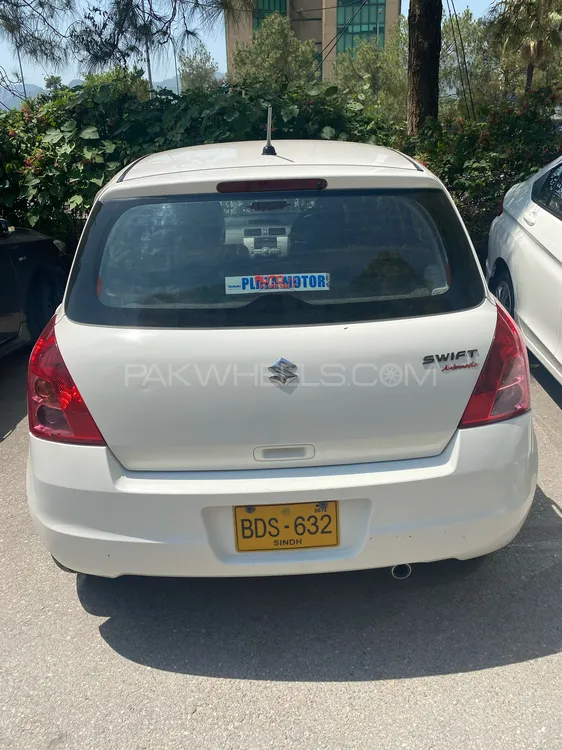 Suzuki Swift 2015 for Sale in Islamabad Image-1