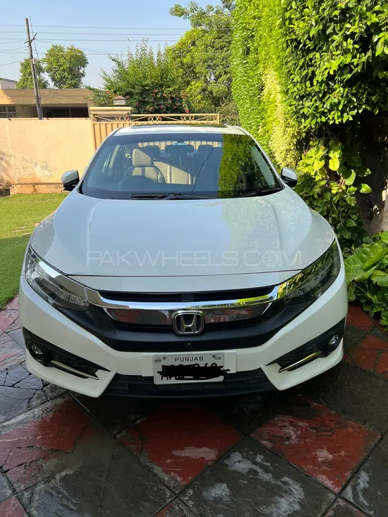 Honda Civic 2020 for Sale in Lahore Image-1