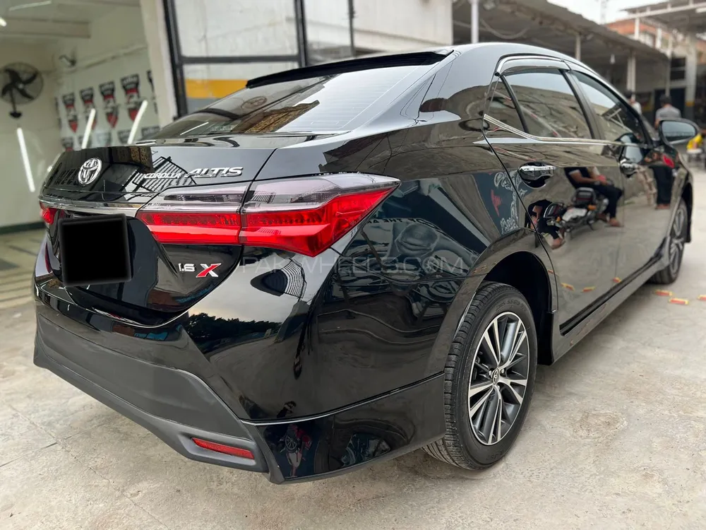 Toyota Corolla 2021 for Sale in Lahore Image-1