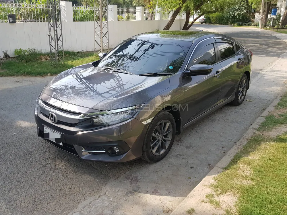 Honda Civic 2020 for Sale in Lahore Image-1