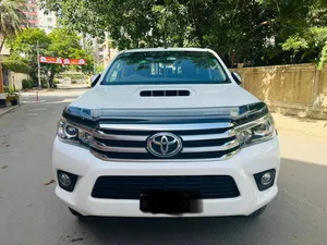 Toyota Hilux Revo V Automatic 2.8 2017 for Sale
