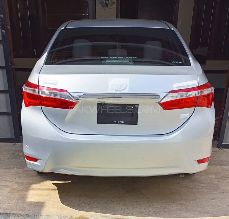 Toyota Corolla 2017 for Sale in Dera ismail khan Image-1