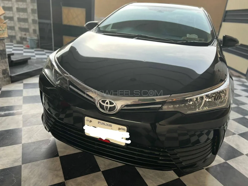 Toyota Corolla 2018 for Sale in Faisalabad Image-1