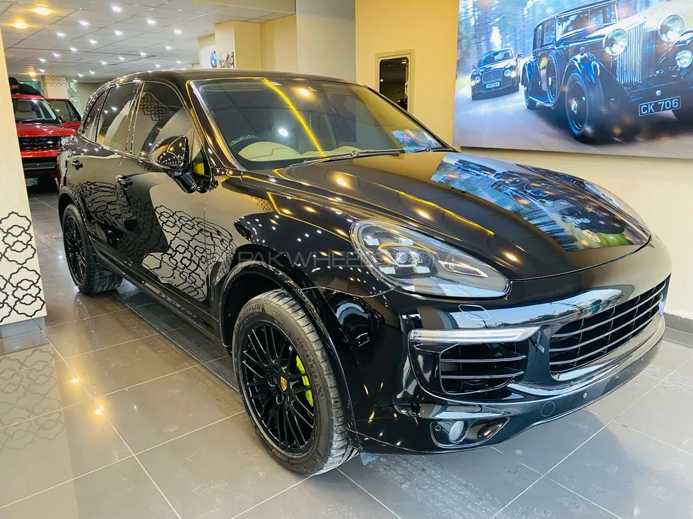 Porsche Cayenne 2017 for Sale in Lahore Image-1