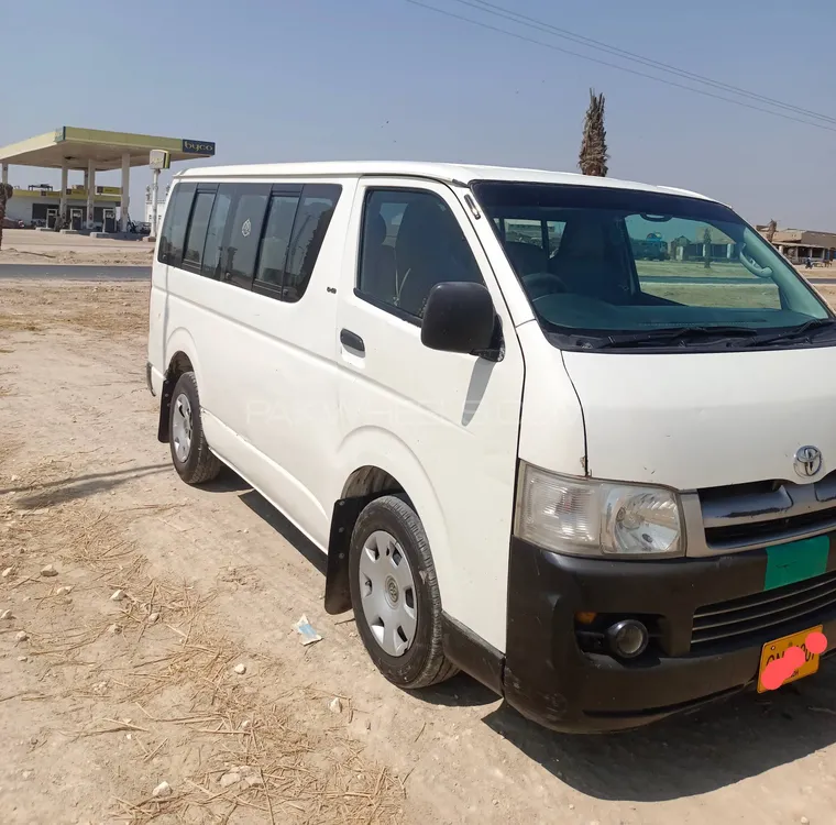 Toyota hiace best sale 2005 price